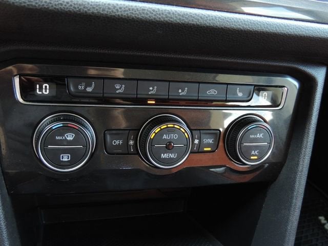 2018 Volkswagen Tiguan 2.0T SEL Premium