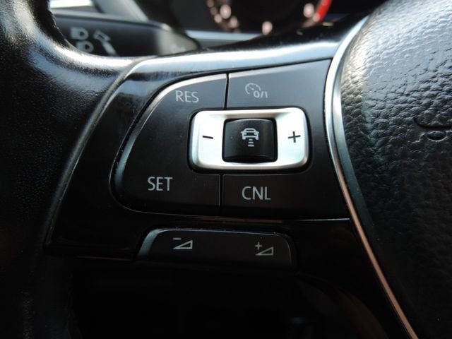 2018 Volkswagen Tiguan 2.0T SEL Premium