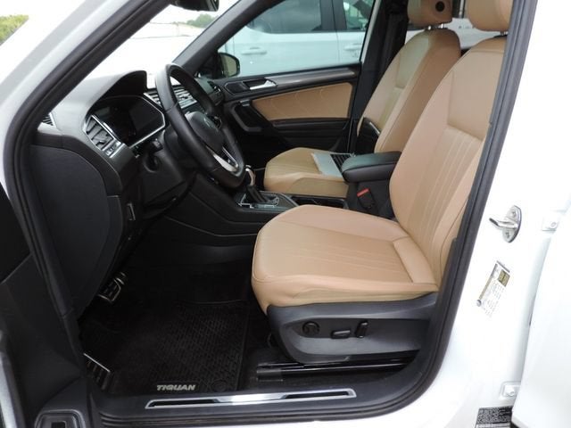 2024 Volkswagen Tiguan 2.0T SE R-Line Black