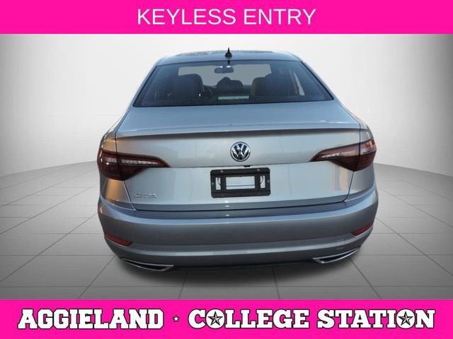 2021 Volkswagen Jetta 1.4T R-Line