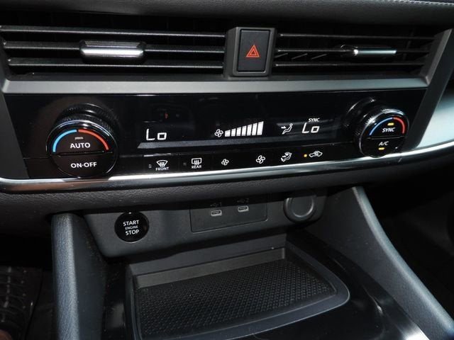 2024 Nissan Rogue SV FWD