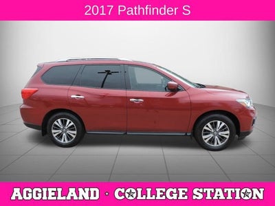 2017 Nissan Pathfinder S