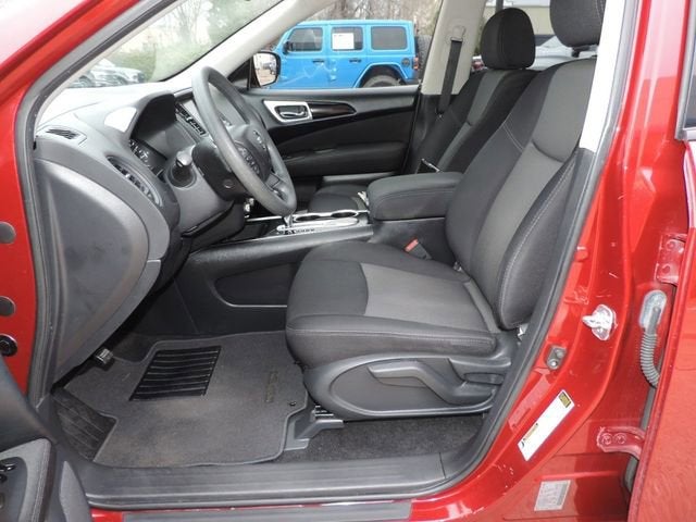 2017 Nissan Pathfinder S