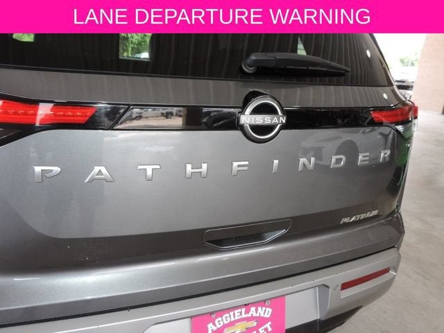 2024 Nissan Pathfinder Platinum FWD