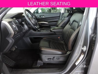 2024 Nissan Pathfinder Platinum FWD