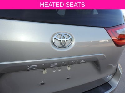 2016 Toyota Sienna XLE 8 Passenger