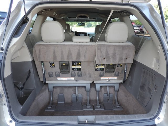 2016 Toyota Sienna XLE 8 Passenger