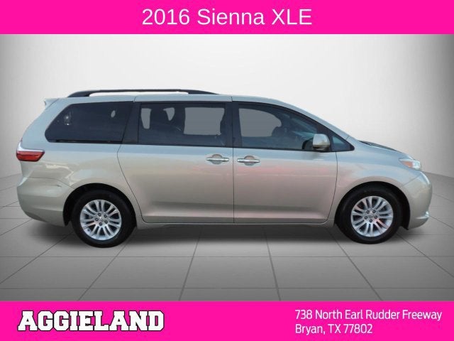 2016 Toyota Sienna XLE 8 Passenger