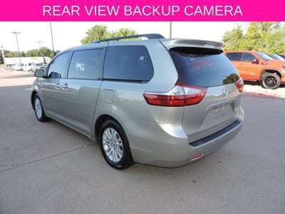 2016 Toyota Sienna XLE 8 Passenger