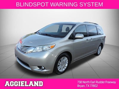 2016 Toyota Sienna XLE 8 Passenger