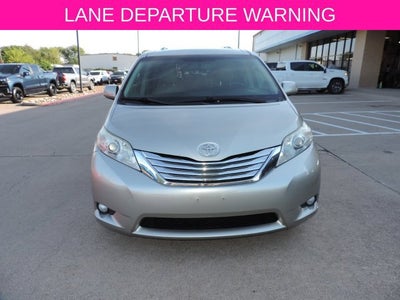 2016 Toyota Sienna XLE 8 Passenger