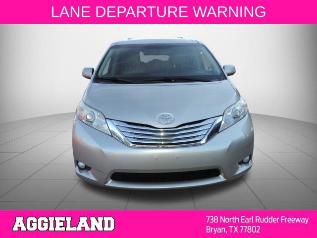 2016 Toyota Sienna XLE 8 Passenger