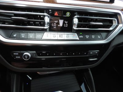 2024 BMW X4 xDrive30i