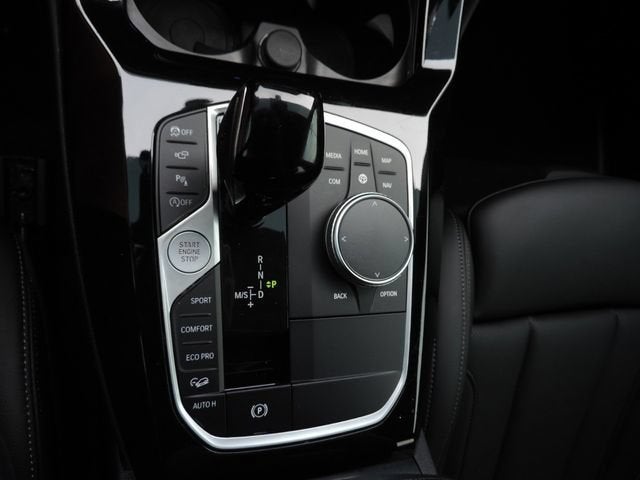 2024 BMW X4 xDrive30i