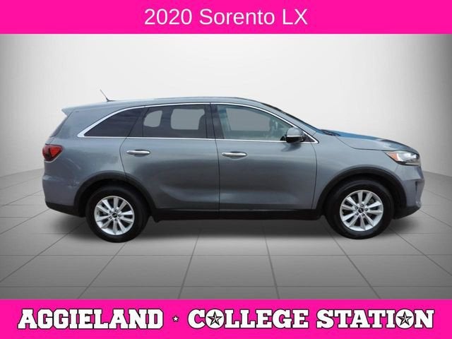 Used 2020 Kia Sorento LX with VIN 5XYPG4A58LG616331 for sale in Bryan, TX
