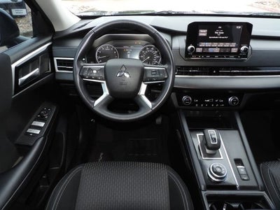 2022 Mitsubishi Outlander ES 2.5 2WD