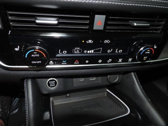 2023 Nissan Rogue Platinum FWD