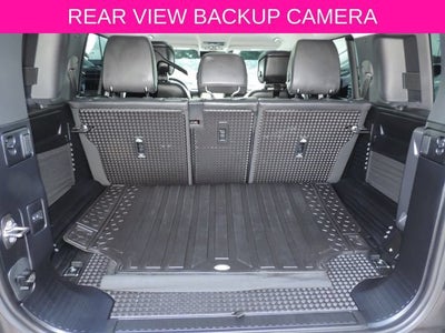 2025 Land Rover Defender 110 P300