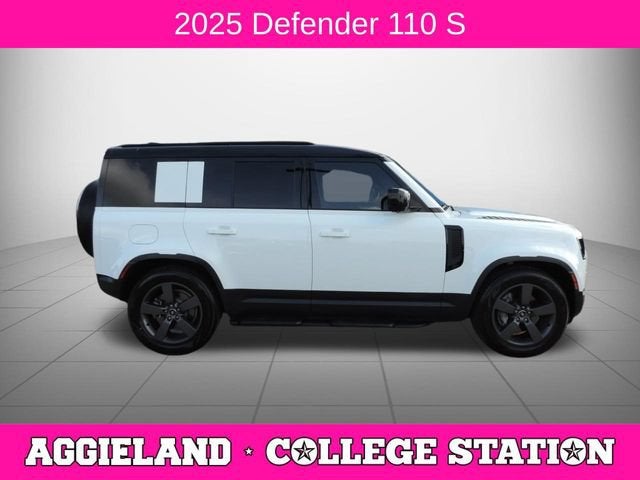 2025 Land Rover Defender 110 P300