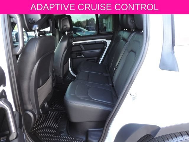 2025 Land Rover Defender 110 P300