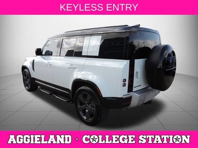 2025 Land Rover Defender 110 P300