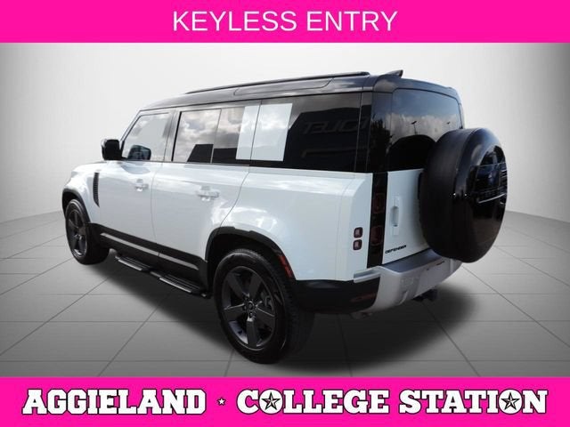 2025 Land Rover Defender 110 P300