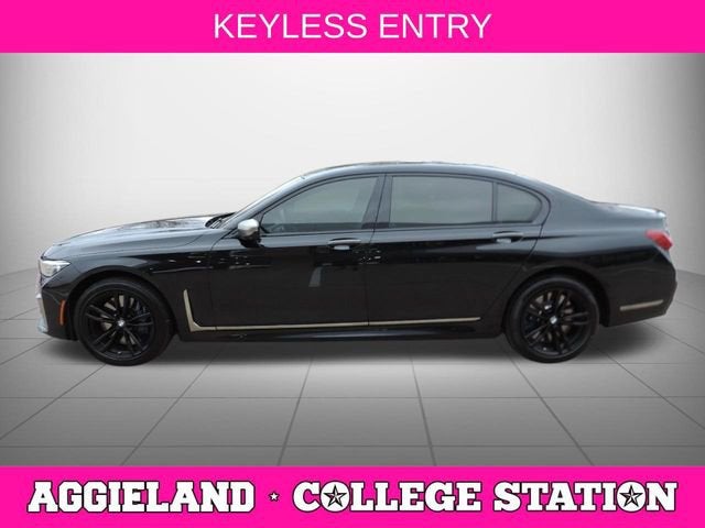 2021 BMW M760i xDrive