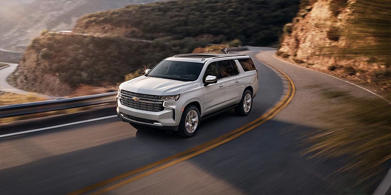 2022 Chevrolet suburban Driving on the road